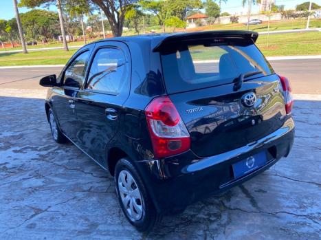 TOYOTA Etios Hatch 1.3 16V 4P FLEX X, Foto 4