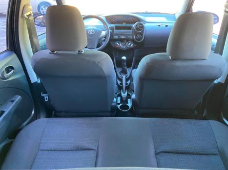 TOYOTA Etios Hatch 1.3 16V 4P FLEX X, Foto 13