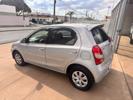 TOYOTA Etios Hatch 1.5 16V 4P FLEX XS, Foto 5