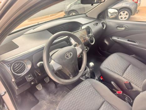 TOYOTA Etios Hatch 1.5 16V 4P FLEX XS, Foto 12