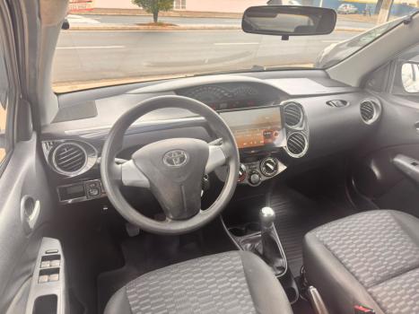 TOYOTA Etios Hatch 1.5 16V 4P FLEX XS, Foto 13
