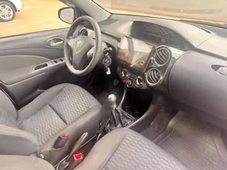 TOYOTA Etios Hatch 1.5 16V 4P FLEX XS, Foto 15