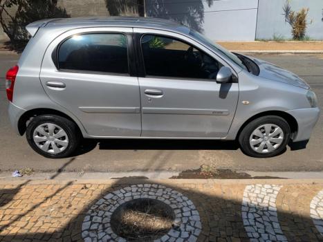 TOYOTA Etios Hatch 1.5 16V 4P FLEX XS, Foto 8