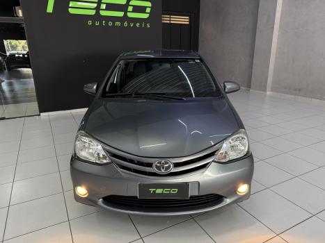 TOYOTA Etios Hatch 1.5 16V 4P FLEX XS, Foto 2