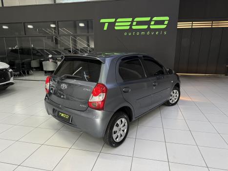 TOYOTA Etios Hatch 1.5 16V 4P FLEX XS, Foto 4
