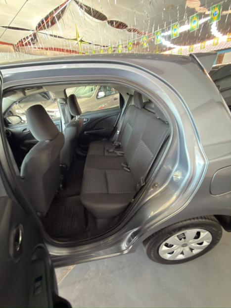 TOYOTA Etios Hatch 1.3 16V 4P FLEX X, Foto 12