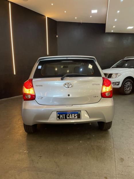 TOYOTA Etios Hatch 1.3 16V 4P FLEX X, Foto 5