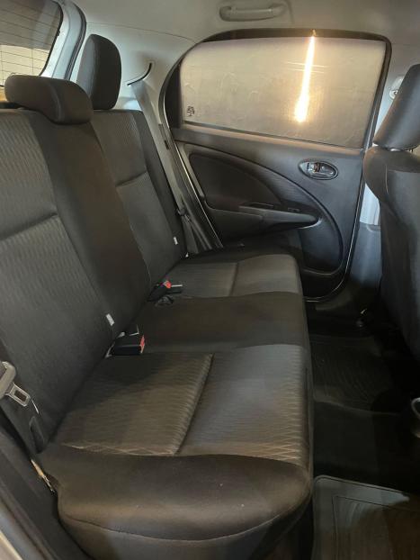 TOYOTA Etios Hatch 1.3 16V 4P FLEX X, Foto 10