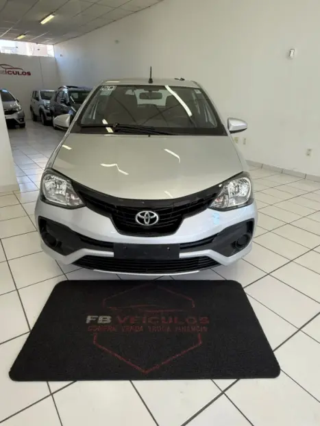 TOYOTA Etios Hatch 1.3 16V 4P FLEX, Foto 3
