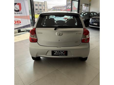 TOYOTA Etios Hatch 1.3 16V 4P FLEX X, Foto 7