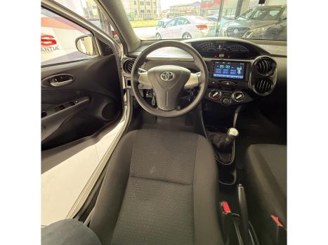 TOYOTA Etios Hatch 1.3 16V 4P FLEX X, Foto 11