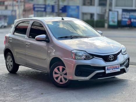 TOYOTA Etios Hatch 1.3 16V 4P FLEX X AUTOM�TICO, Foto 3