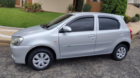 TOYOTA Etios Hatch 1.3 16V 4P FLEX X, Foto 6