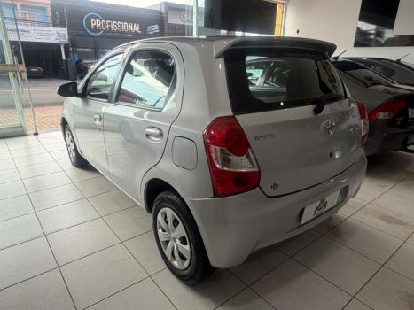 TOYOTA Etios Hatch 1.5 16V 4P FLEX XS, Foto 5