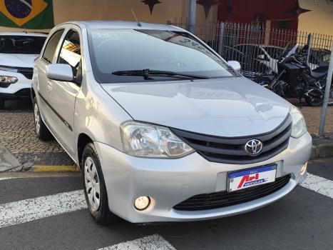 TOYOTA Etios Hatch 1.3 16V 4P FLEX, Foto 1
