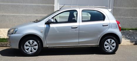 TOYOTA Etios Hatch 1.3 16V 4P FLEX X, Foto 5