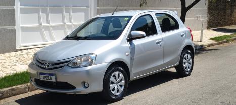 TOYOTA Etios Hatch 1.3 16V 4P FLEX X, Foto 1