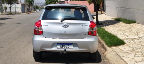TOYOTA Etios Hatch 1.3 16V 4P FLEX X, Foto 7