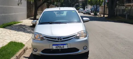 TOYOTA Etios Hatch 1.3 16V 4P FLEX X, Foto 2