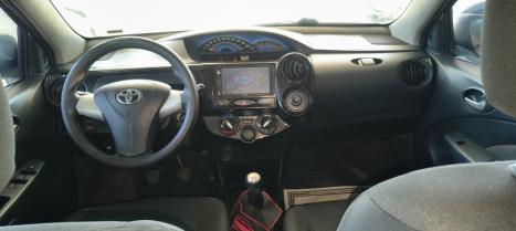 TOYOTA Etios Hatch 1.3 16V 4P FLEX X, Foto 10