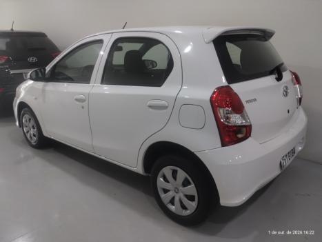 TOYOTA Etios Hatch 1.3 16V 4P FLEX X, Foto 4