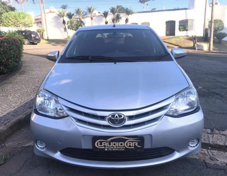 TOYOTA Etios Hatch 1.3 16V 4P FLEX X, Foto 2