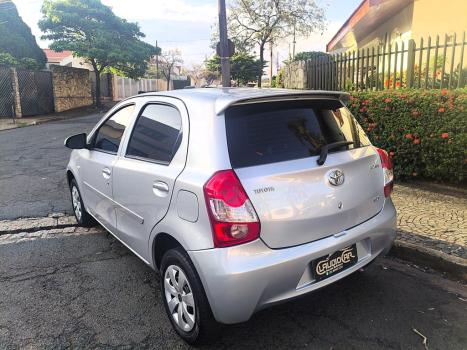 TOYOTA Etios Hatch 1.3 16V 4P FLEX X, Foto 5