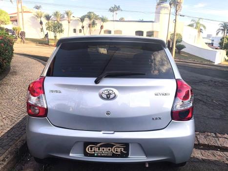TOYOTA Etios Hatch 1.3 16V 4P FLEX X, Foto 6