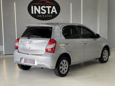 TOYOTA Etios Hatch 1.5 16V 4P FLEX XLS, Foto 3