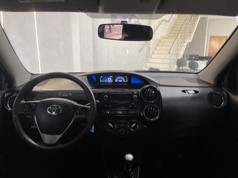 TOYOTA Etios Hatch 1.5 16V 4P FLEX XLS, Foto 8