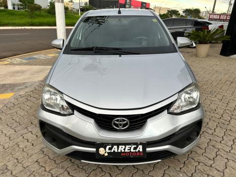 TOYOTA Etios Hatch 1.3 16V 4P FLEX X, Foto 2