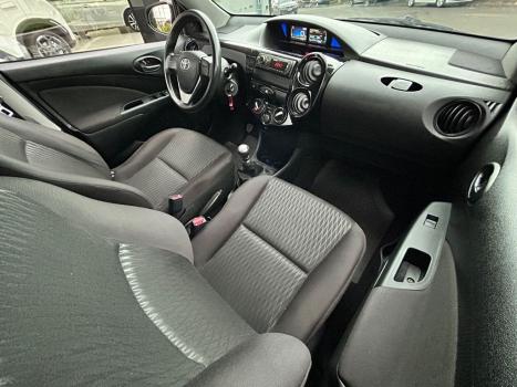 TOYOTA Etios Hatch 1.3 16V 4P FLEX X, Foto 11