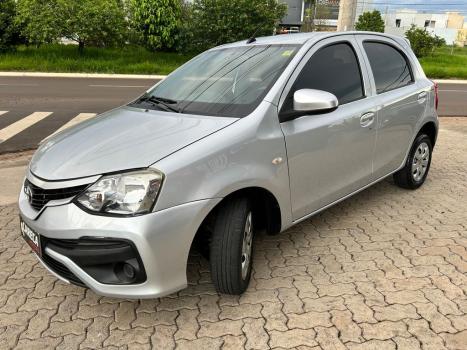 TOYOTA Etios Hatch 1.3 16V 4P FLEX X, Foto 15