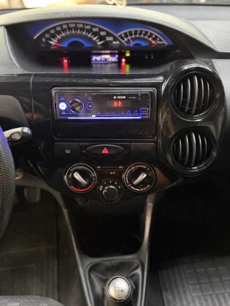 TOYOTA Etios Hatch 1.3 16V 4P FLEX X, Foto 11