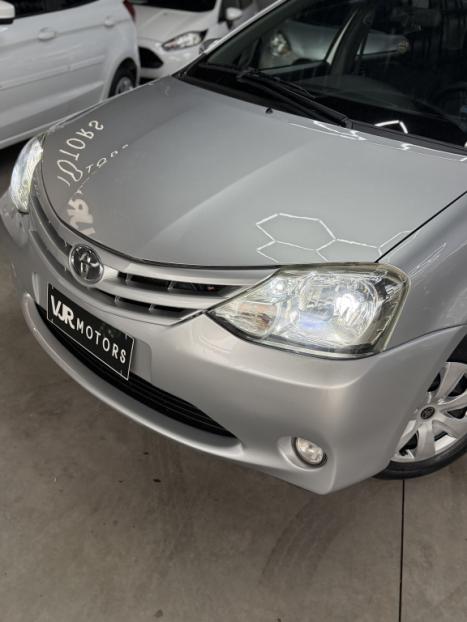 TOYOTA Etios Hatch 1.3 16V 4P FLEX X, Foto 3
