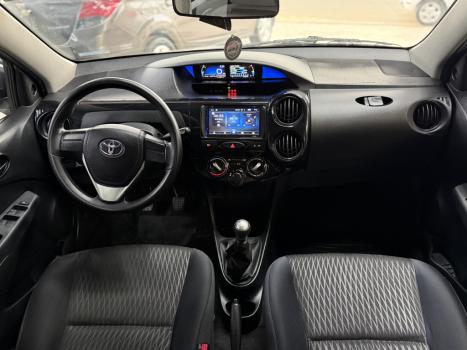 TOYOTA Etios Hatch 1.3 16V 4P FLEX X, Foto 12
