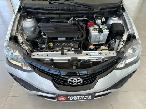 TOYOTA Etios Hatch 1.5 16V 4P FLEX X PLUS AUTOMÁTICO, Foto 6