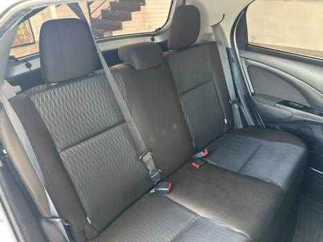 TOYOTA Etios Hatch 1.5 16V 4P FLEX X PLUS AUTOMÁTICO, Foto 12