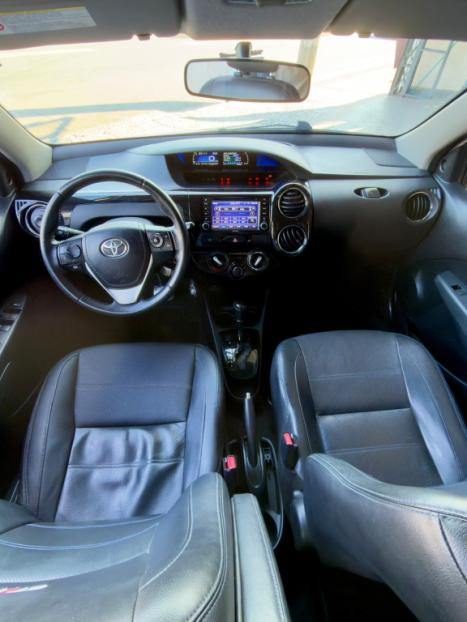 TOYOTA Etios Hatch 1.5 16V 4P FLEX PLATINUM AUTOMÁTICO, Foto 7