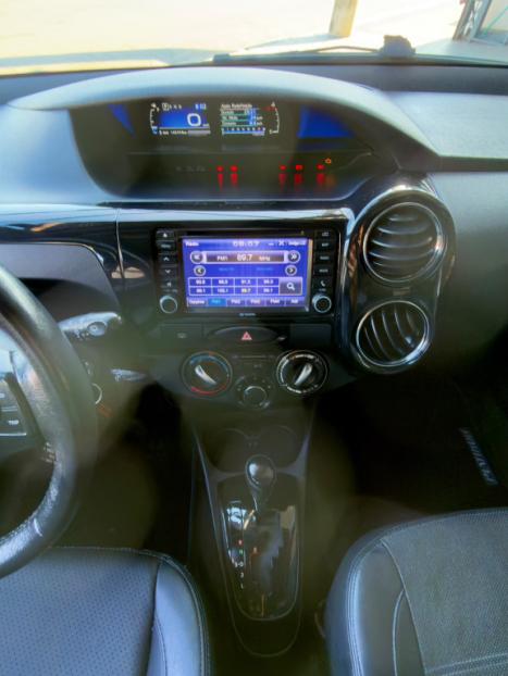 TOYOTA Etios Hatch 1.5 16V 4P FLEX PLATINUM AUTOMÁTICO, Foto 8