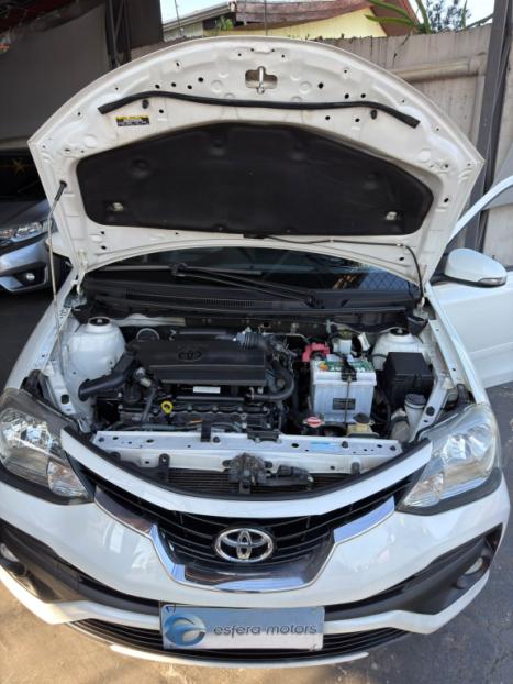 TOYOTA Etios Hatch 1.5 16V 4P FLEX PLATINUM AUTOMÁTICO, Foto 13