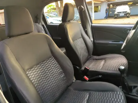 TOYOTA Etios Hatch , Foto 18