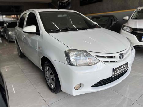 TOYOTA Etios Hatch , Foto 13