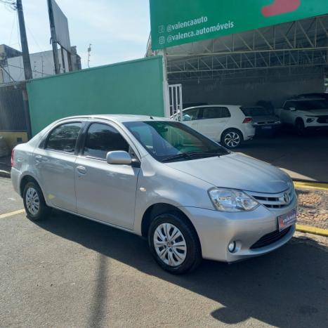 TOYOTA Etios Sedan 1.5 16V 4P FLEX XS, Foto 2