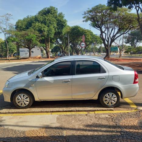 TOYOTA Etios Sedan 1.5 16V 4P FLEX XS, Foto 6