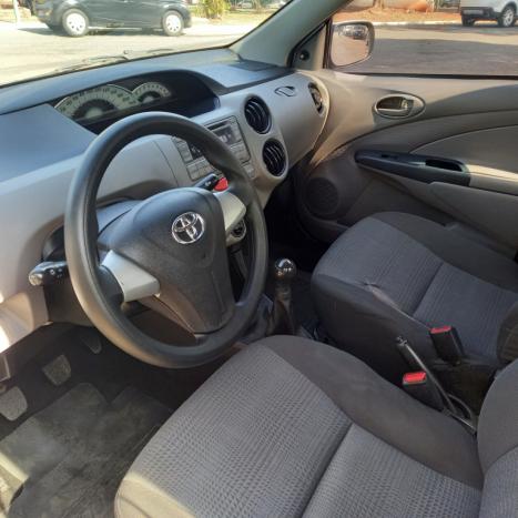 TOYOTA Etios Sedan 1.5 16V 4P FLEX XS, Foto 9