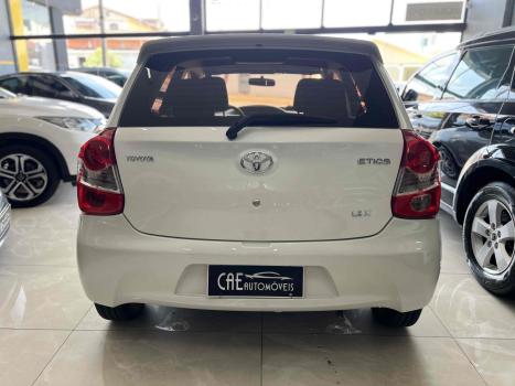 TOYOTA Etios Sedan 1.3 16V 4P FLEX X, Foto 4