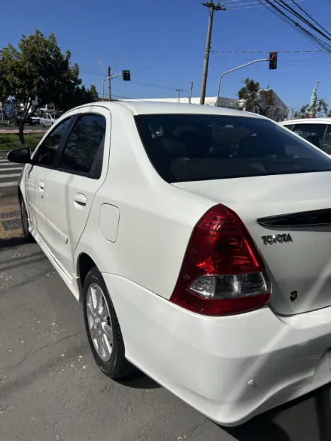 TOYOTA Etios Sedan 1.5 16V 4P FLEX XLS AUTOMTICO, Foto 4