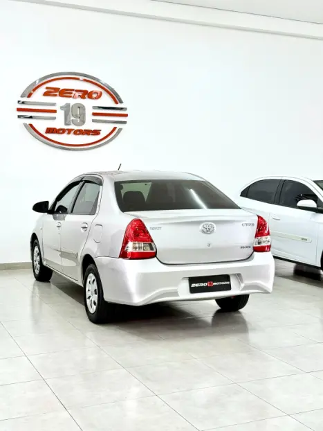 TOYOTA Etios Sedan 1.5 16V 4P FLEX XS AUTOMTICO, Foto 8
