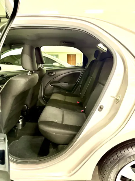 TOYOTA Etios Sedan 1.5 16V 4P FLEX XS AUTOMTICO, Foto 20